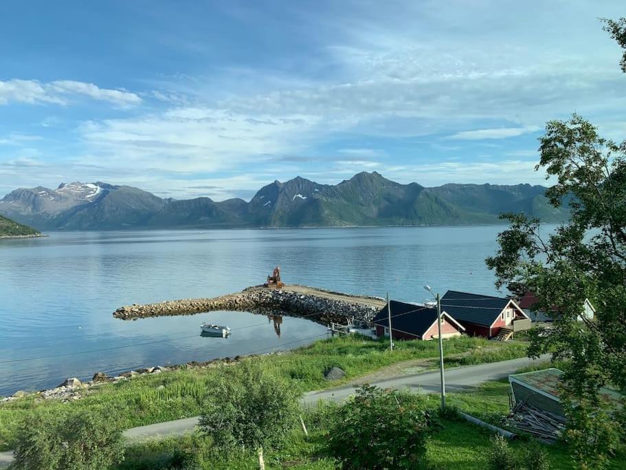 Leilighet I Rorbu Pa Kaldfarnes - Yttersia Senja 外观 照片